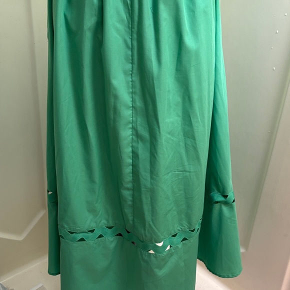 Stunning NWOT entro Green Puff-Sleeve Square Neck Dress - Picture 8 of 10